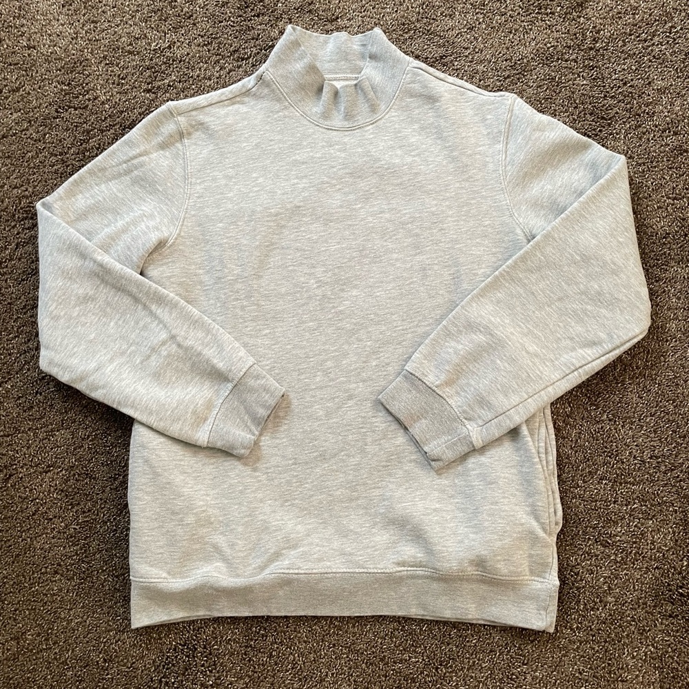 Women’s Gray Sweatshirt with Pockets